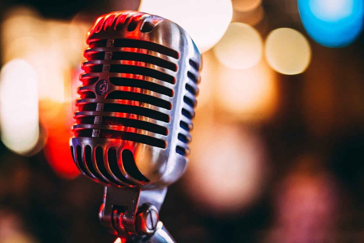 Caribbean musician — complete guide to Haitian Kompa music for beginners and newcomers